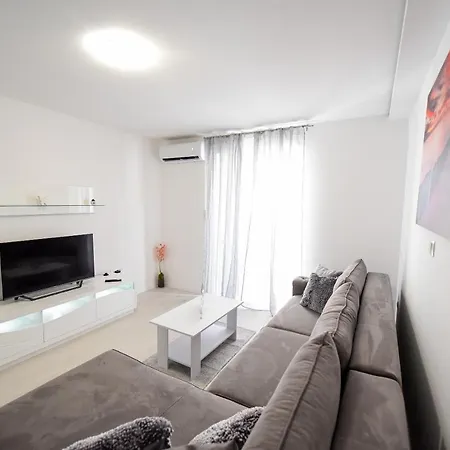 Biserka Apartament *