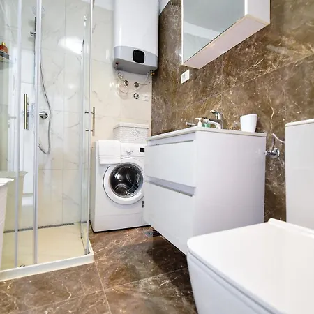 Biserka Apartament *