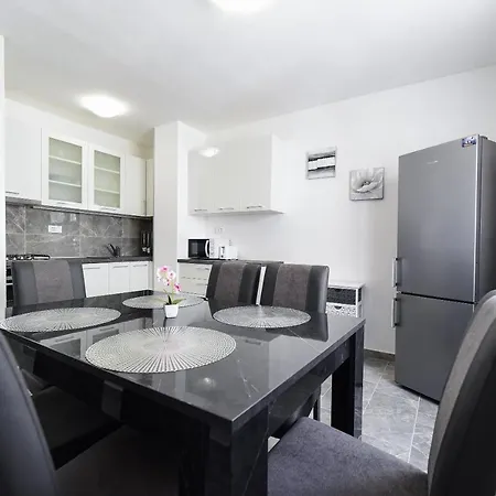 Biserka Apartment